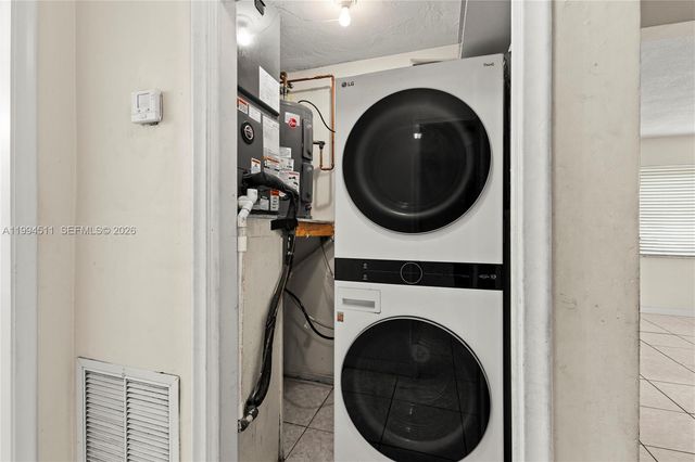 6121 SW 40th Ct A, Miramar, FL 33023