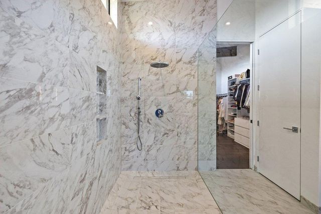 197 Gaucho WAY, Dripping Springs, TX 78620