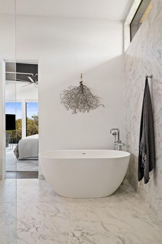 197 Gaucho WAY, Dripping Springs, TX 78620