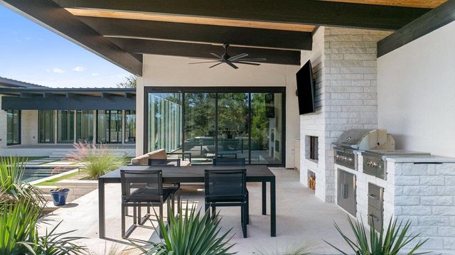 197 Gaucho WAY, Dripping Springs, TX 78620