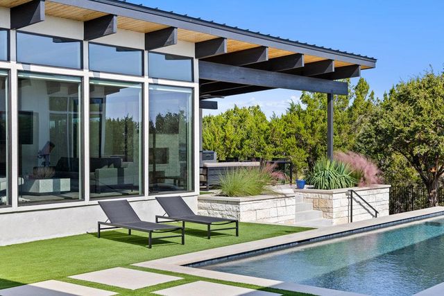 197 Gaucho WAY, Dripping Springs, TX 78620