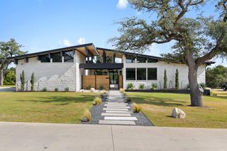 197 Gaucho WAY, Dripping Springs, TX 78620