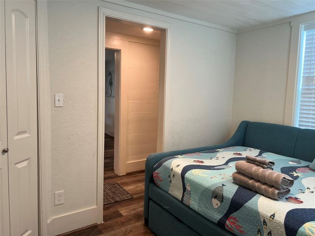 1206 Ursuline Up Street, Galveston, TX 77550