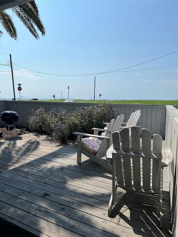 1206 Ursuline Up Street, Galveston, TX 77550