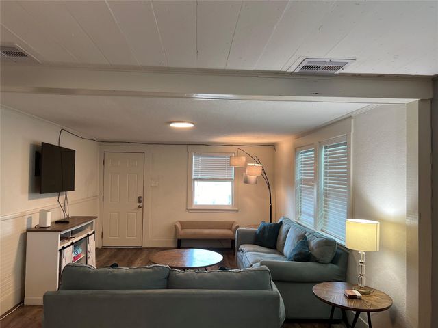 1206 Ursuline Up Street, Galveston, TX 77550