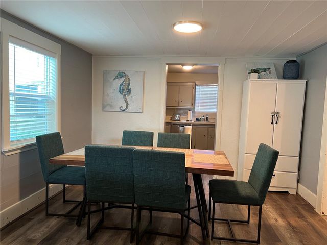 1206 Ursuline Up Street, Galveston, TX 77550