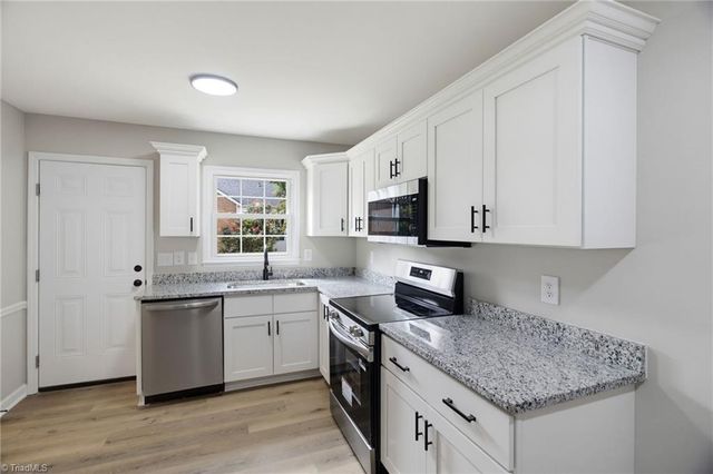 3325 Colony Drive, Jamestown, NC 27282