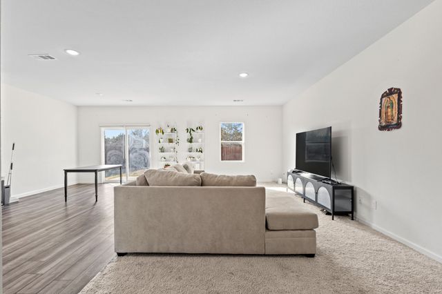 2305 Frio River Road, Glenn Heights, TX 75154