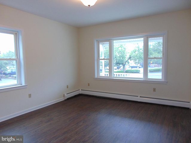 359 S WAYNE ST, Orwigsburg, PA 17961