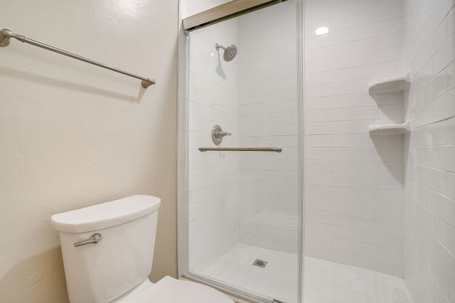 309 Sundown Court, Burleson, TX 76028