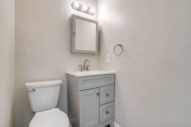 309 Sundown Court, Burleson, TX 76028