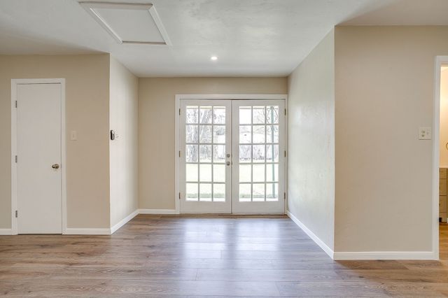 309 Sundown Court, Burleson, TX 76028