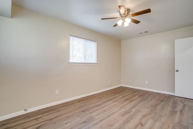 309 Sundown Court, Burleson, TX 76028