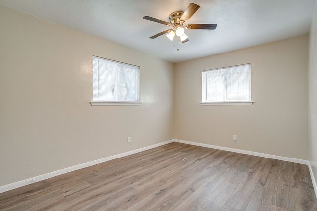 309 Sundown Court, Burleson, TX 76028