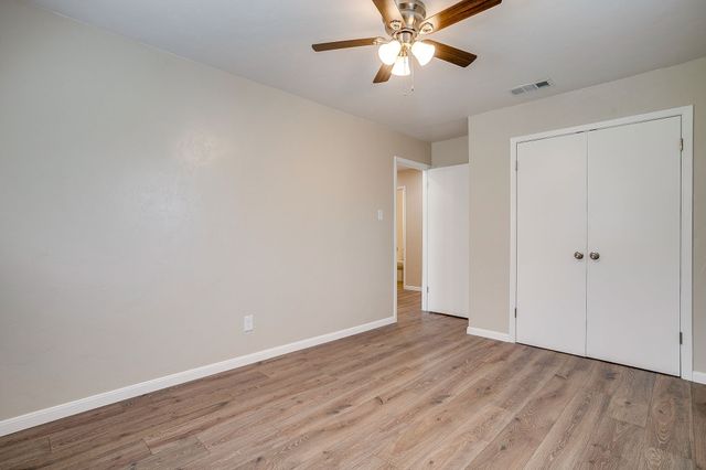 309 Sundown Court, Burleson, TX 76028