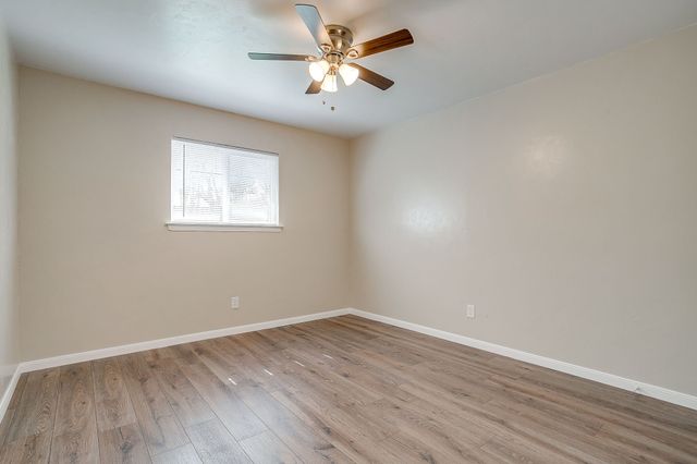 309 Sundown Court, Burleson, TX 76028