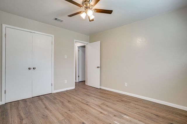 309 Sundown Court, Burleson, TX 76028