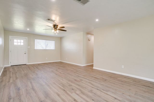 309 Sundown Court, Burleson, TX 76028