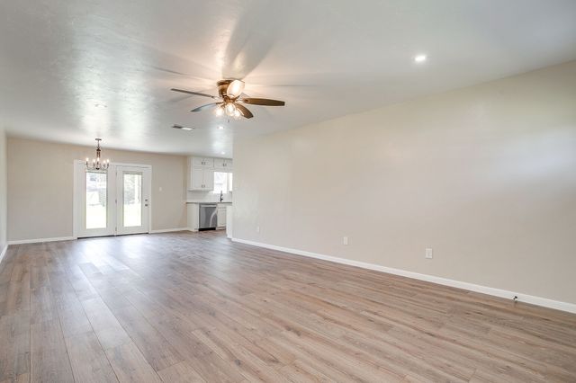 309 Sundown Court, Burleson, TX 76028