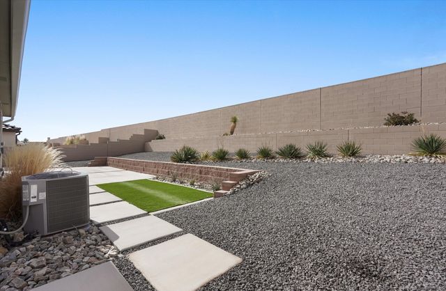 2539 McCauley Loop NE, Rio Rancho, NM 87144