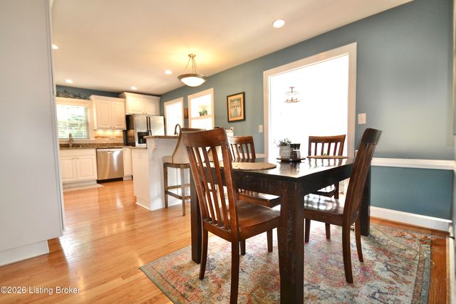 4435 Blenheim Rd, Louisville, KY 40207