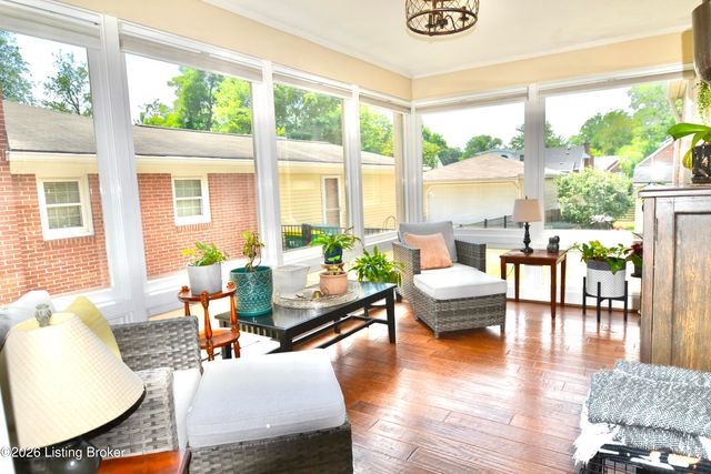 4435 Blenheim Rd, Louisville, KY 40207