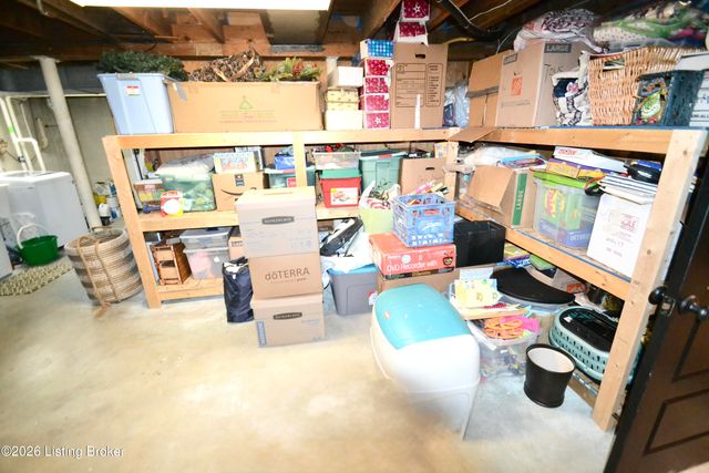 4435 Blenheim Rd, Louisville, KY 40207