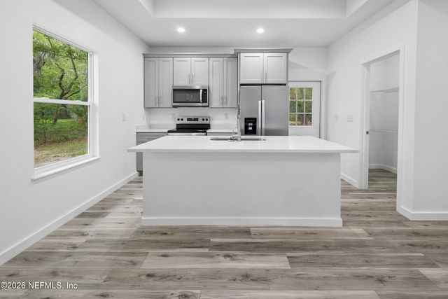 907 N THOMPSON Street, Starke, FL 32091