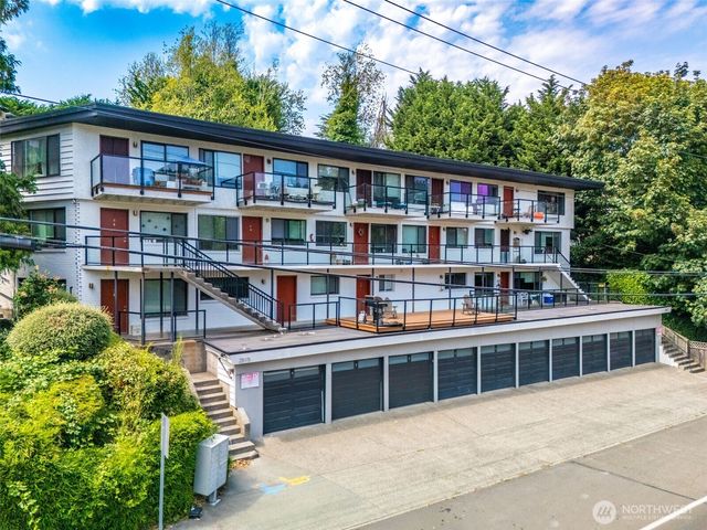 2515 Thorndyke Avenue W, Seattle, WA 98199