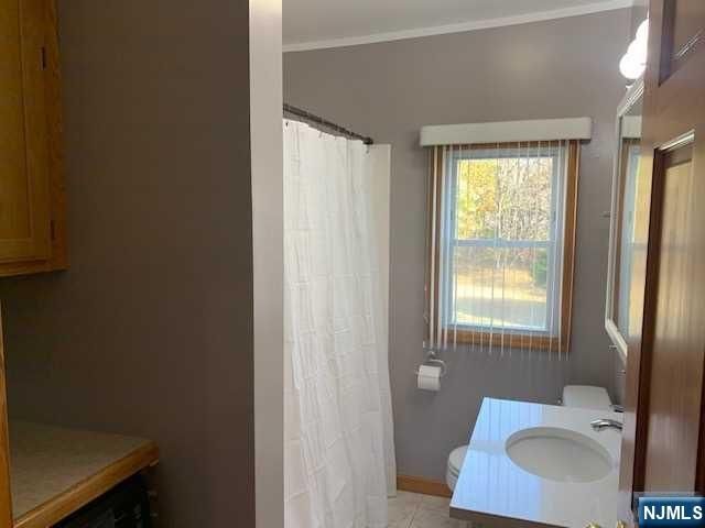 262 Saddle River Road 2, Saddle Brook, NJ 07663