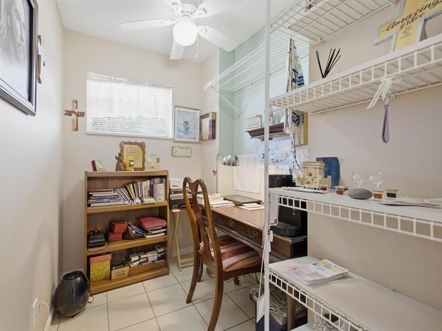 6698 10th Avenue N 106, Lake Worth, FL 33467