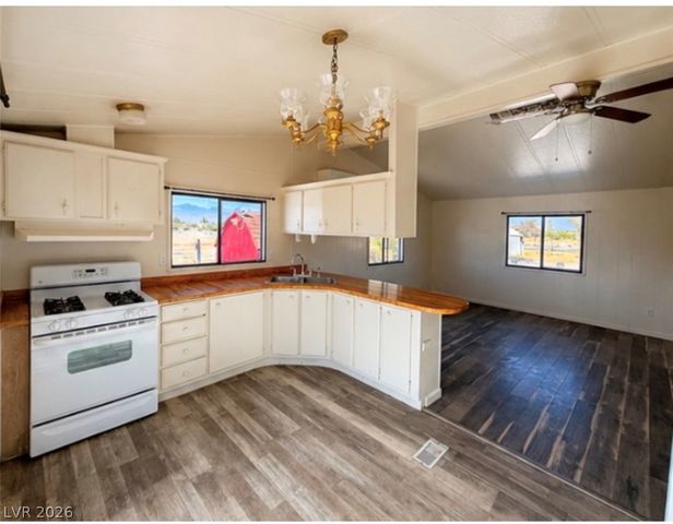 3310 Z Street, Pahrump, NV 89048
