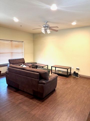 2410 S 2nd Street 1162, Waco, TX 76706