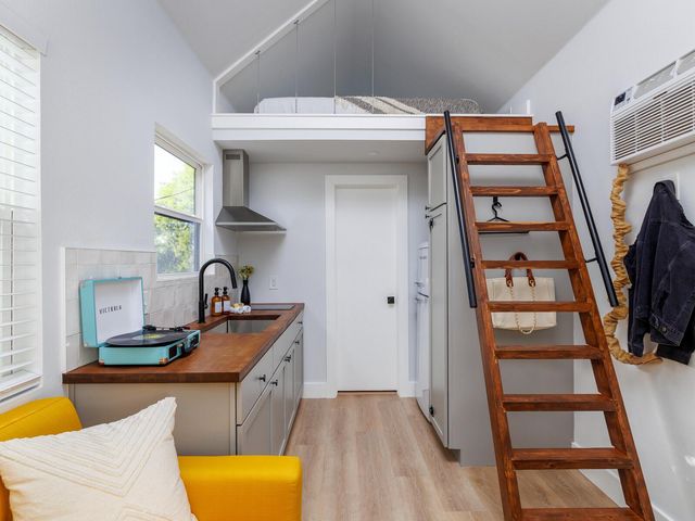11911 Hornsby ST, Austin, TX 78753