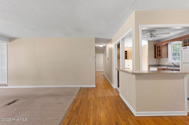 404 Dogwood Lane, Jacksonville, NC 28540