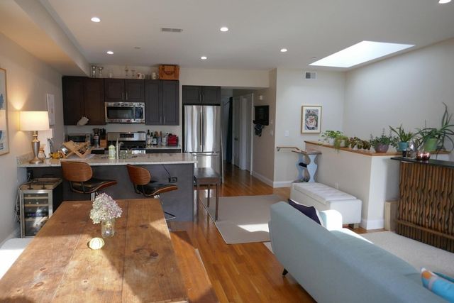 17 Plymouth Street 3, Cambridge, MA 02141