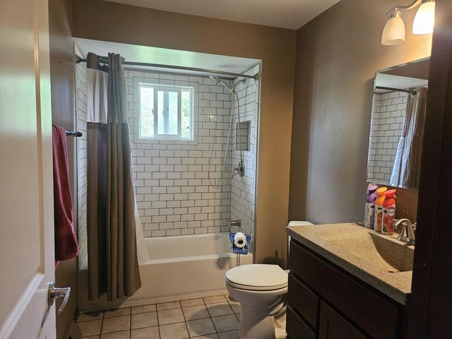 5447 W 500 N, La Porte, IN 46350