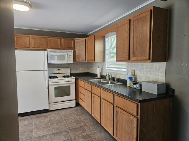 5447 W 500 N, La Porte, IN 46350