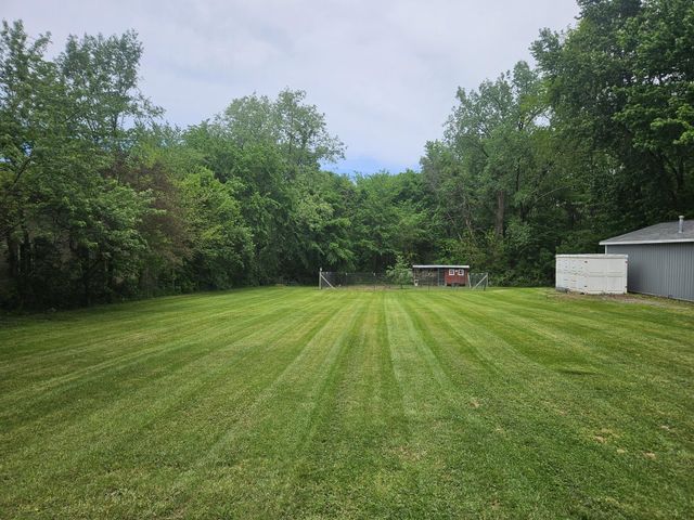 5447 W 500 N, La Porte, IN 46350