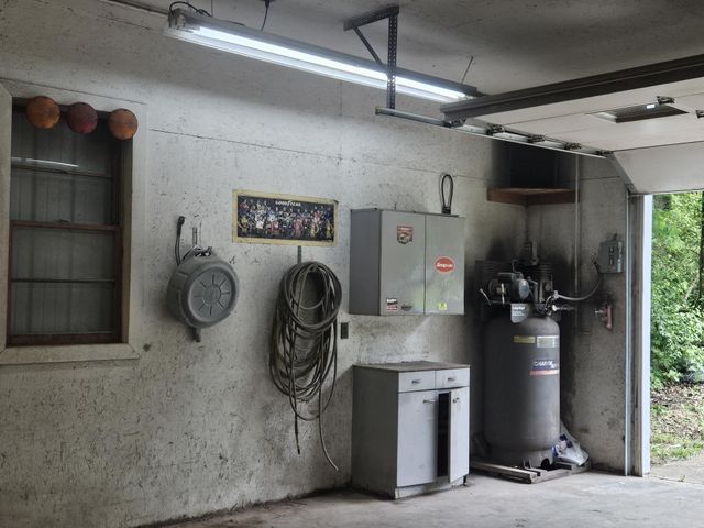 5447 W 500 N, La Porte, IN 46350