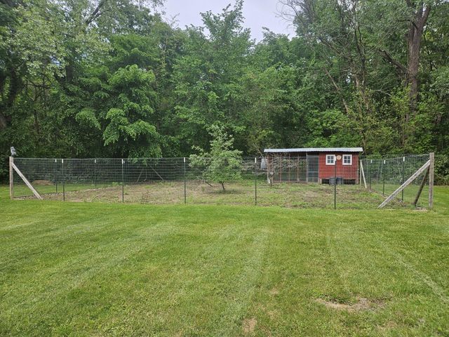 5447 W 500 N, La Porte, IN 46350