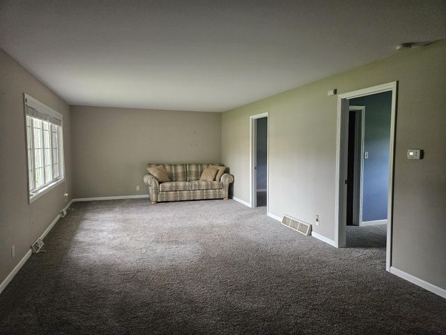 5447 W 500 N, La Porte, IN 46350