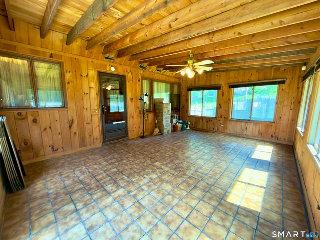 25 Greenfield Avenue, Waterbury, CT 06708