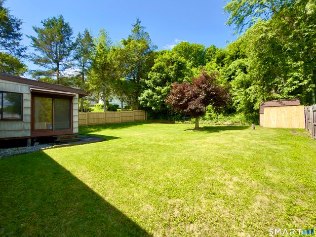 25 Greenfield Avenue, Waterbury, CT 06708