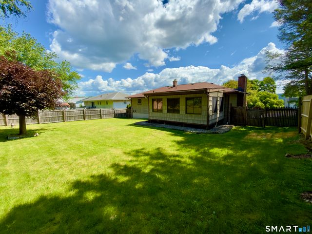 25 Greenfield Avenue, Waterbury, CT 06708