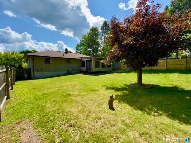 25 Greenfield Avenue, Waterbury, CT 06708