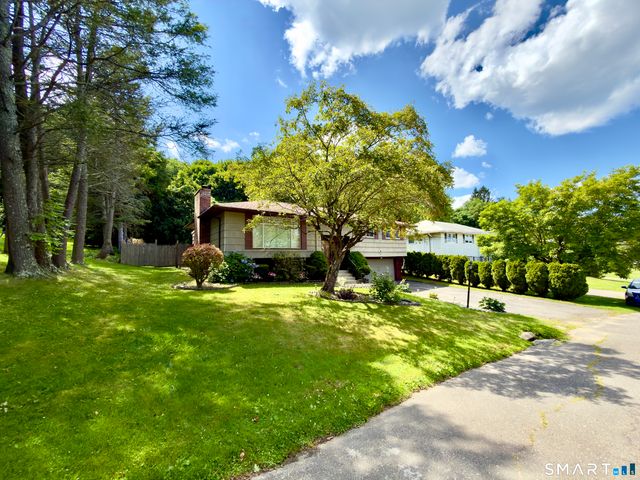 25 Greenfield Avenue, Waterbury, CT 06708