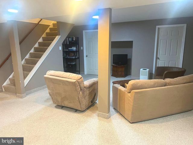 335 VALLEY VIEW DRIVE, Waynesboro, PA 17268