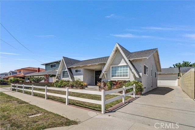 2237 W 230th Pl, Torrance, CA 90501