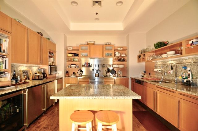 70 Mt Vernon 3A, Boston, MA 02108